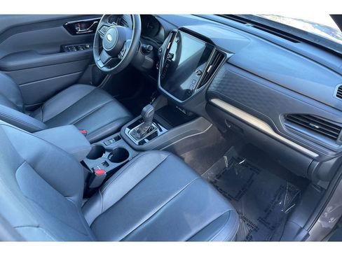 Used 2025 Subaru Forester Limited image 19