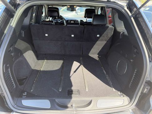 Used 2014 Jeep Grand Cherokee Limited w/ Trailer Tow Group IV AWD/4WD image 18