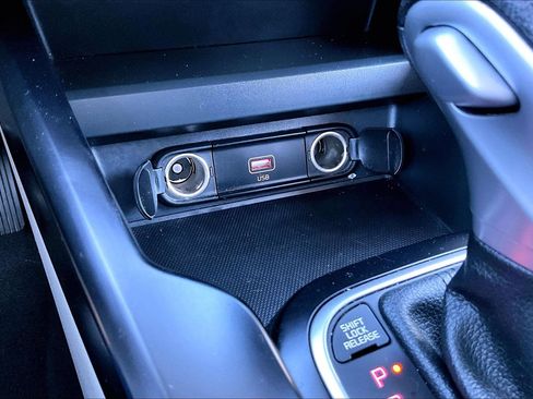 Used 2022 Kia Soul LX FWD image 22