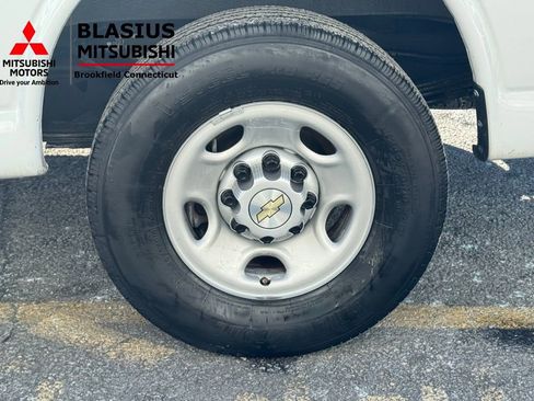 Used 2022 Chevrolet Express 2500 w/ Driver Convenience Package image 15