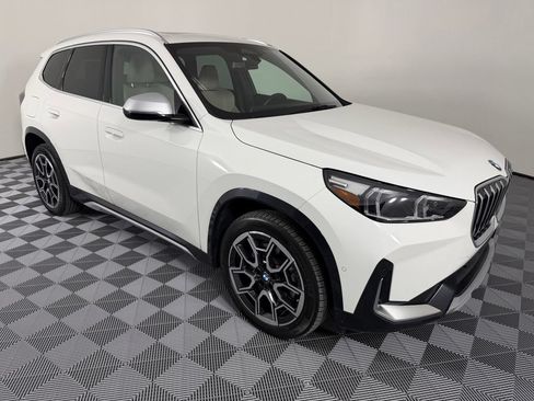 Used 2023 BMW X1 xDrive28i w/ Convenience Package AWD/4WD image 12