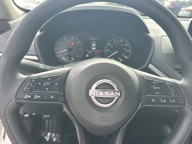 Used 2025 Nissan Altima 2.5 S FWD image 17