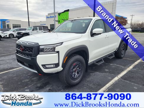 Used 2025 Nissan Frontier PRO-4X w/ Pro Convenience Package image 1