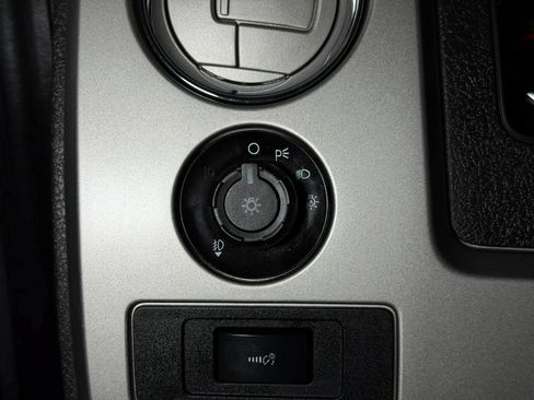 Used 2013 Ford F150 FX4 w/ Luxury Equipment Group AWD/4WD image 27