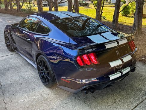 Used 2018 Ford Mustang Shelby GT350 RWD image 19