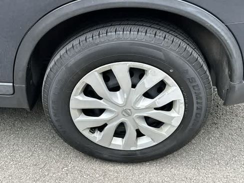 Used 2016 Nissan Rogue S AWD/4WD image 5