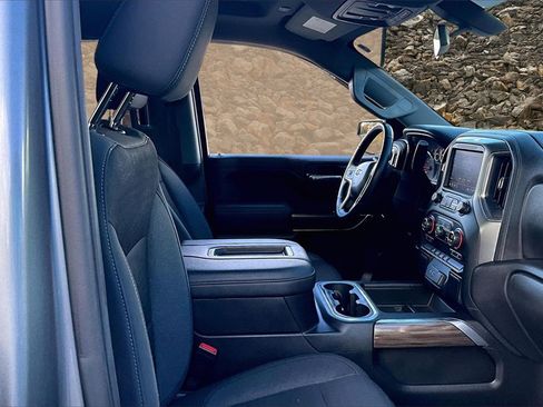 Used 2021 Chevrolet Silverado 1500 LT Trail Boss w/ Bed Protection Package image 5