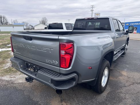 Used 2024 Chevrolet Silverado 3500 High Country image 3