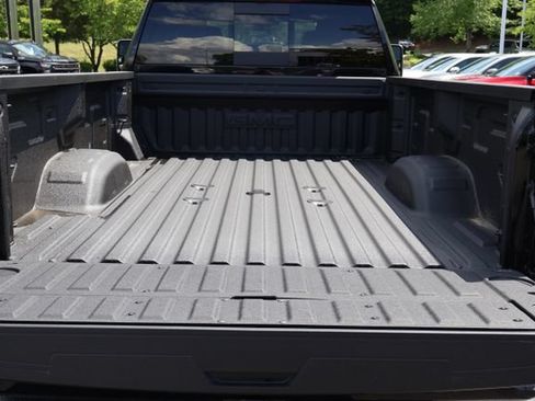 New 2026 GMC Sierra 3500 Denali w/ Denali Reserve Package AWD/4WD image 22