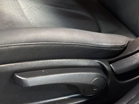 Used 2014 Hyundai Accent SE FWD image 21