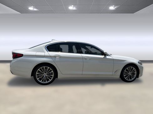 Used 2023 BMW 530i w/ Premium Package RWD image 8
