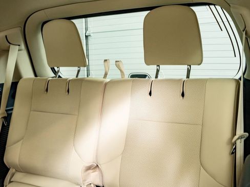 Certified 2023 Lexus GX 460 Premium AWD/4WD image 47