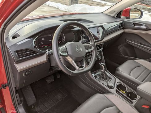 Used 2023 Volkswagen Taos SEL image 8