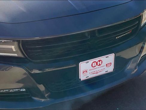 Used 2021 Dodge Charger SXT w/ Driver Convenience Group image 28