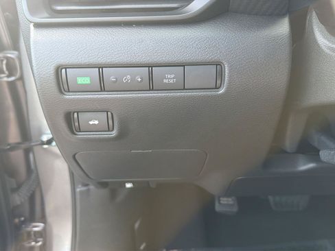 Used 2024 Nissan Sentra S FWD image 18