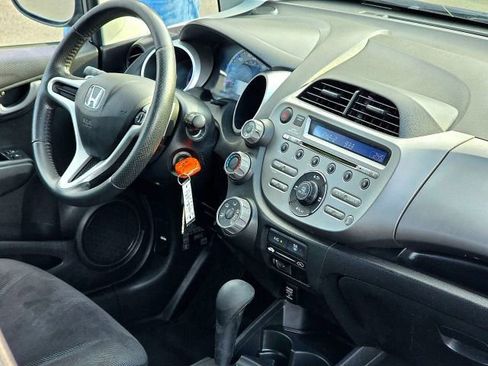 Used 2010 Honda Fit Sport image 17