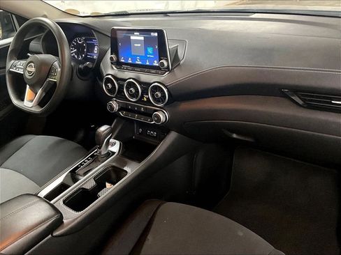 Used 2024 Nissan Sentra SV FWD image 14