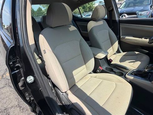 Used 2020 Hyundai Elantra Value Edition FWD image 15