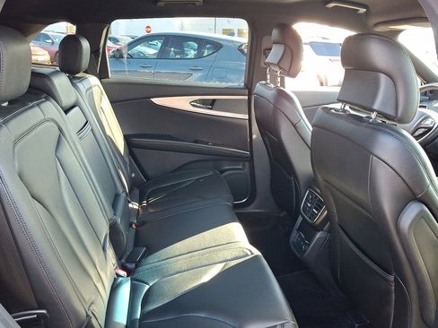 Used 2016 Lincoln MKX Premiere image 15