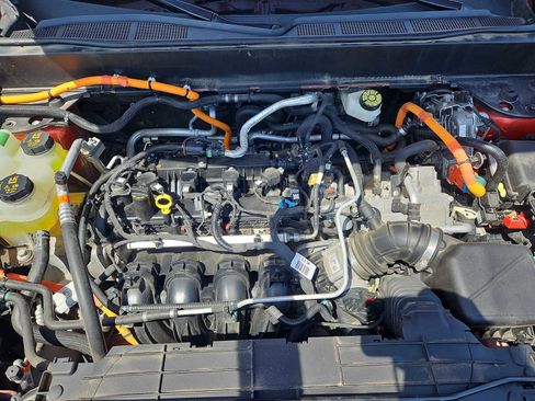 Used 2022 Ford Maverick XLT FWD image 32