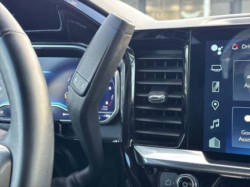 Used 2024 Chevrolet Silverado 1500 LT image 26