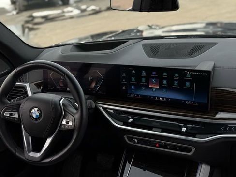 Used 2025 BMW X5 xDrive40i w/ Premium Enhanced Package image 26