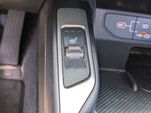 Used 2025 Kia Sorento EX w/ Panoramic Sunroof Package FWD image 28