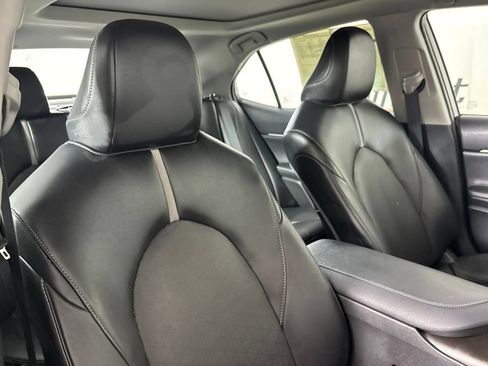 Used 2022 Toyota Camry XSE w/ Carpet Mat Package (TMS) FWD image 31