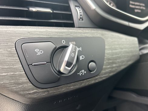 Used 2021 Audi A4 2.0T Premium Plus w/ Premium Plus Package image 21