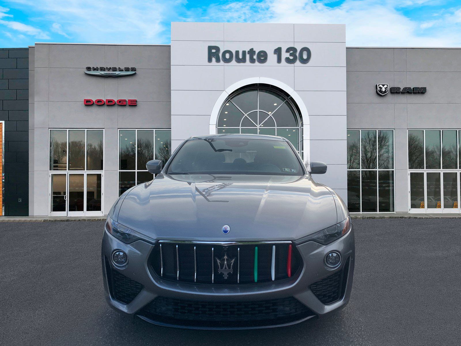 Used 2020 Maserati Levante AWD/4WD image 5