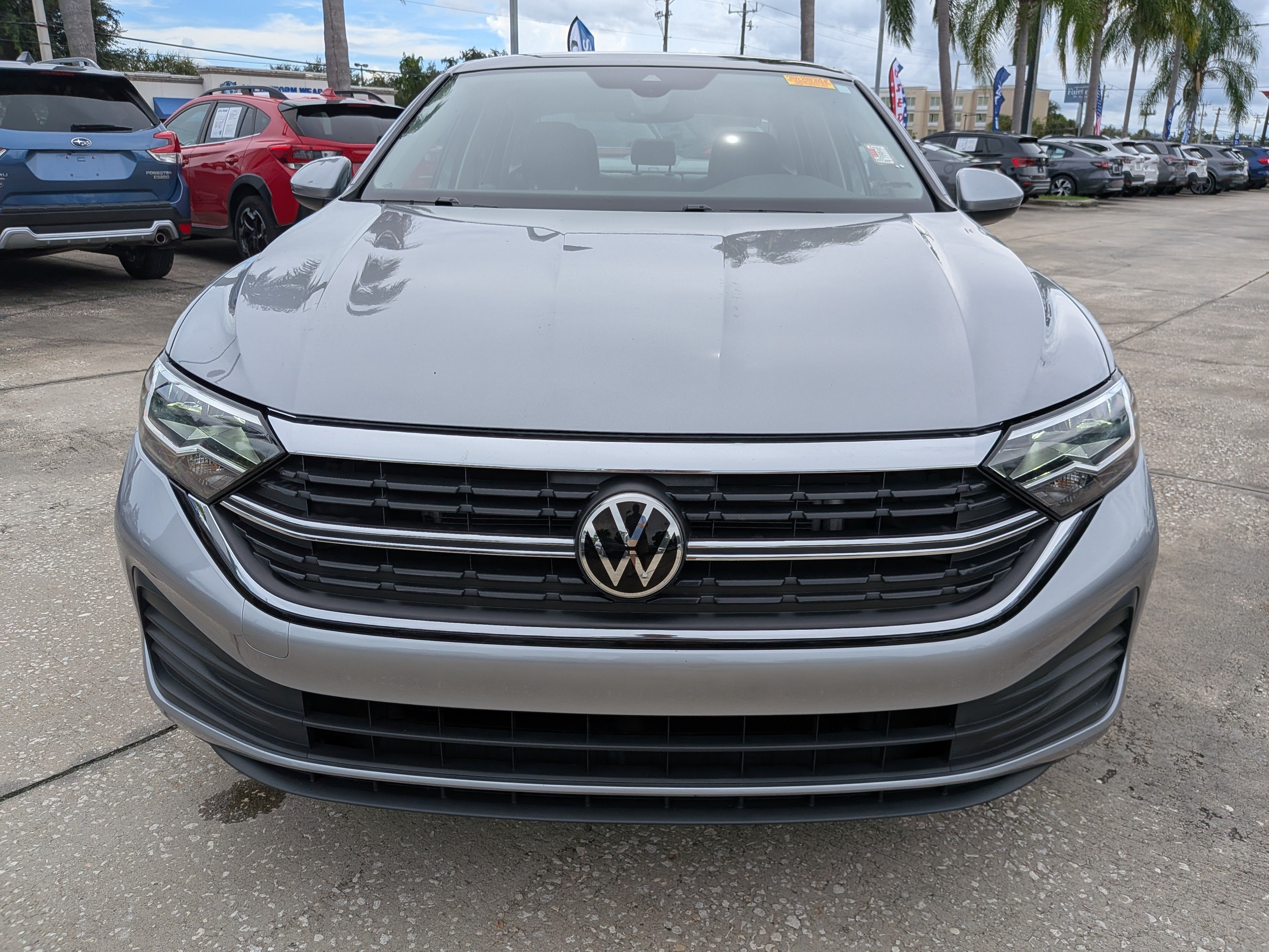 Used 2023 Volkswagen Jetta SE FWD image 9