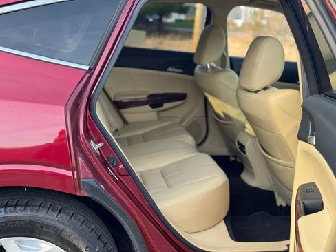 Used 2010 Honda Crosstour EX-L image 18