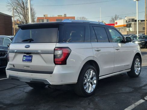 Used 2019 Ford Expedition Platinum image 5
