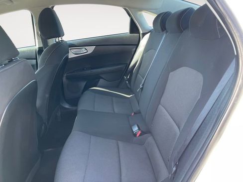Used 2023 Kia Forte LXS image 14
