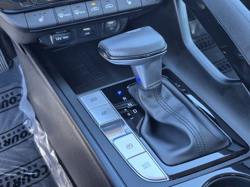 Certified 2023 Hyundai Elantra Limited FWD image 27