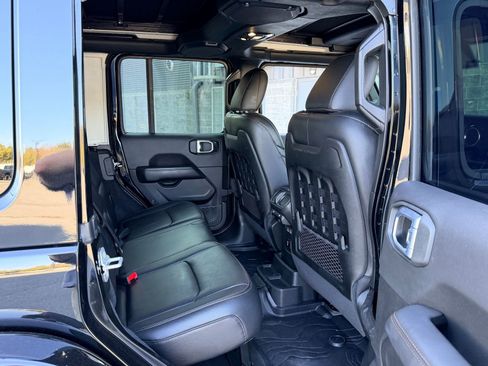 Used 2021 Jeep Wrangler Unlimited Rubicon w/ Trailer Tow Package image 35