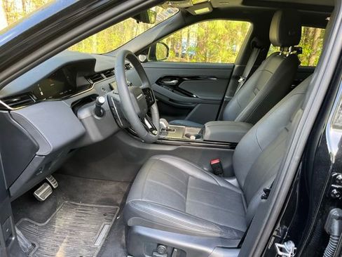 Used 2026 Land Rover Range Rover Evoque Dynamic SE image 5