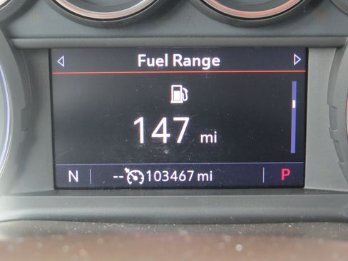 Used 2021 Chevrolet Silverado 1500 LT image 24