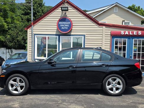 Used 2014 BMW 320i xDrive Sedan AWD/4WD image 8