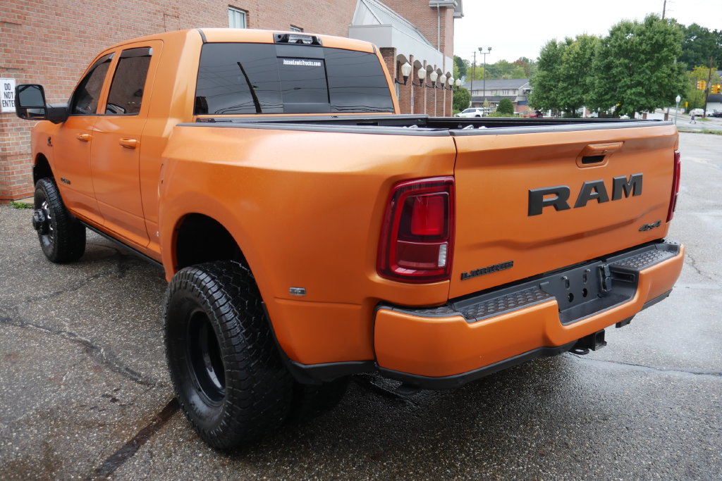 Used 2025 RAM 3500 Laramie AWD/4WD image 5