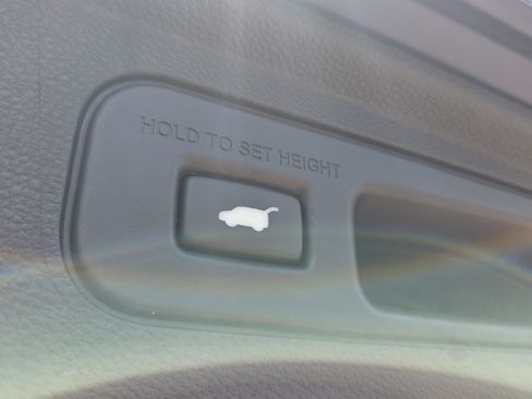 Used 2023 Honda Odyssey Touring image 16