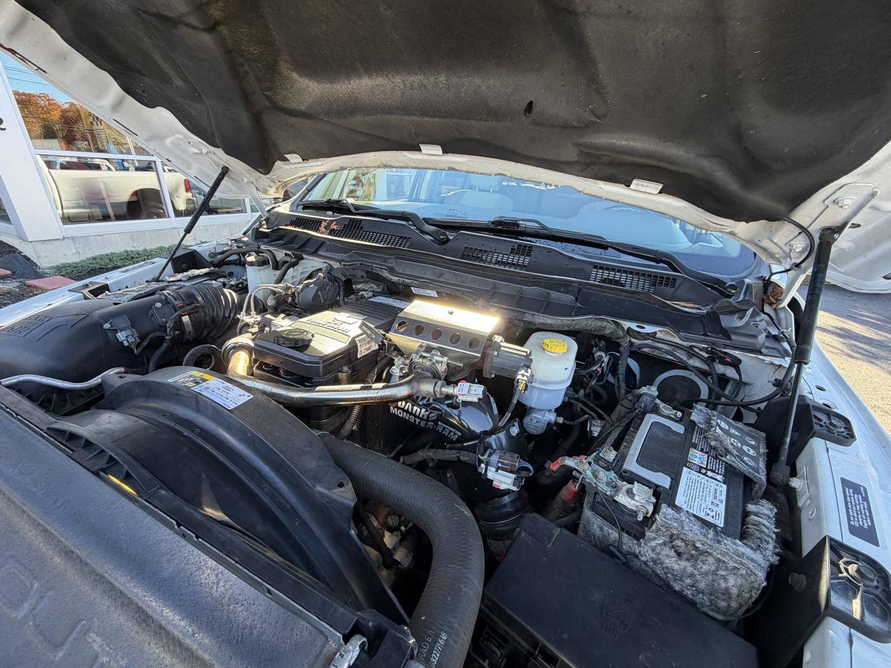 Used 2018 RAM 3500 SLT AWD/4WD image 26