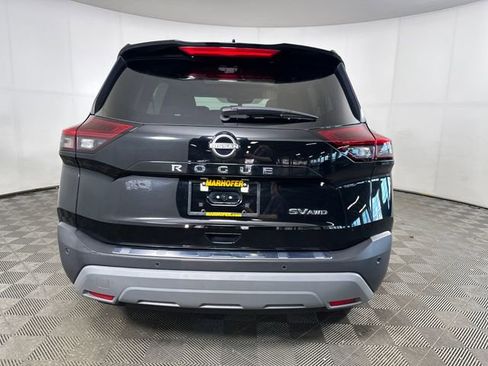 Used 2023 Nissan Rogue SV w/ SV Premium B Package image 4
