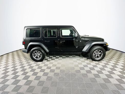 Used 2024 Jeep Wrangler Unlimited Sport AWD/4WD image 12