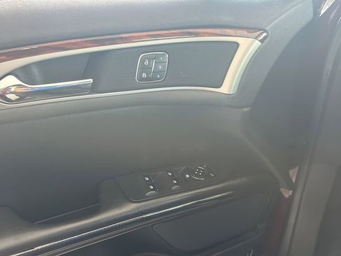 Used 2013 Lincoln MKZ FWD image 23