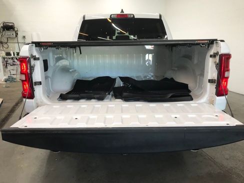 Used 2025 RAM 1500 Laramie image 29