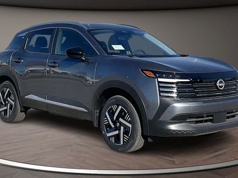 New 2026 Nissan Kicks SV w/ SV Premium Package image 2