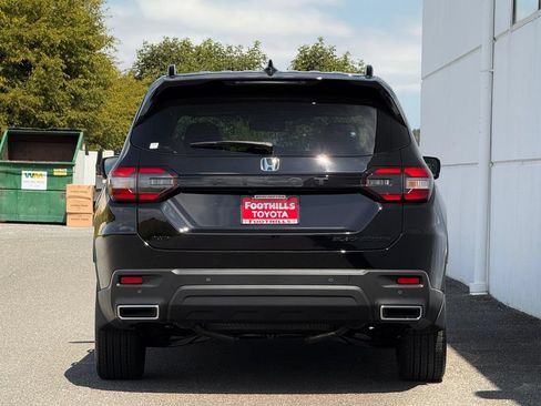 Used 2025 Honda Pilot Black Edition image 6