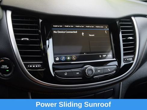 Used 2019 Chevrolet Trax LT w/ Sun & Sound Package AWD/4WD image 8
