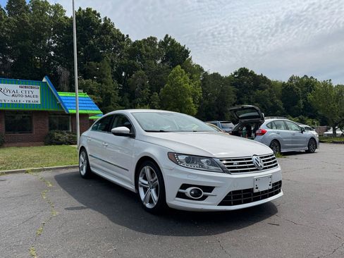 Used 2014 Volkswagen CC R-Line FWD image 3